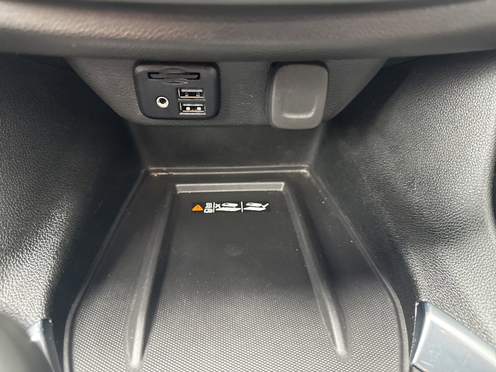 Used 2023 Chevrolet Traverse RS image 30