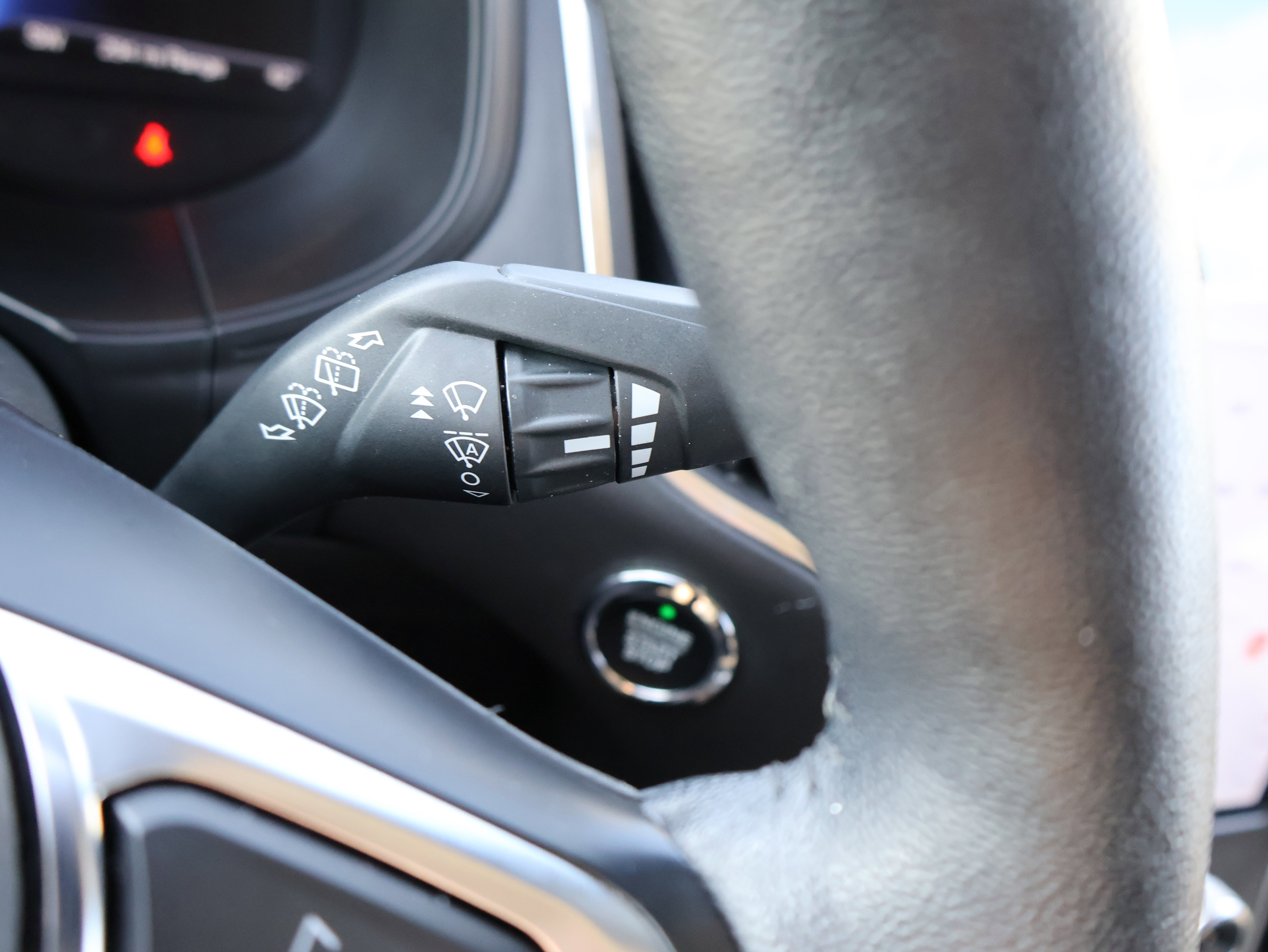 Used 2024 Ford Edge Titanium image 35