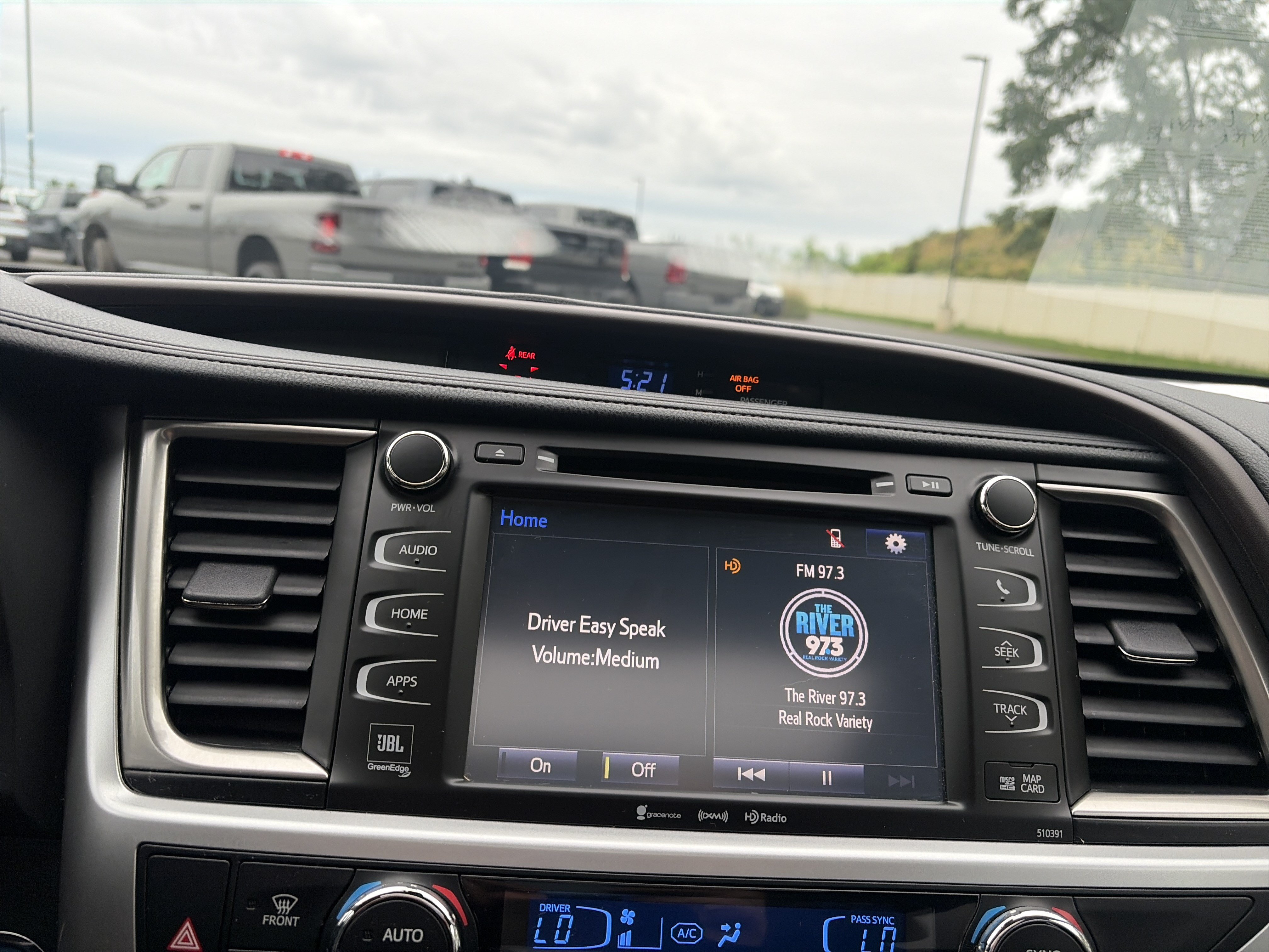 Used 2019 Toyota Highlander Limited AWD/4WD image 40