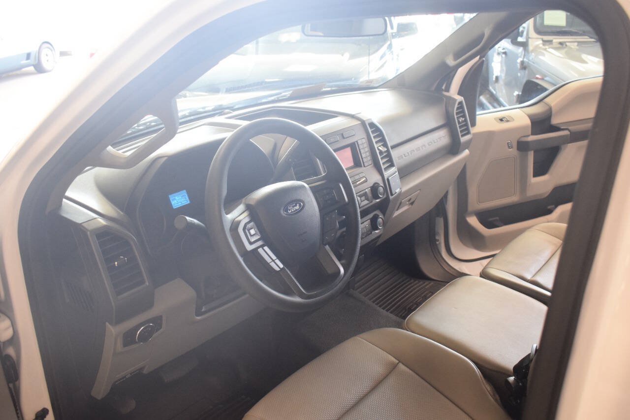 Used 2020 Ford F250 XL w/ Power Equipment Group RWD image 42