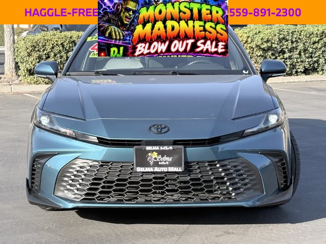 Used 2025 Toyota Camry SE w/ Multimedia Upgrade Package FWD image 3