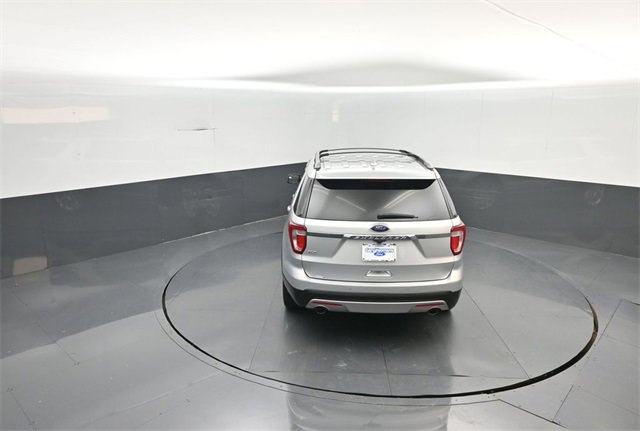 Certified 2017 Ford Explorer XLT w/ Equipment Group 201A image 25