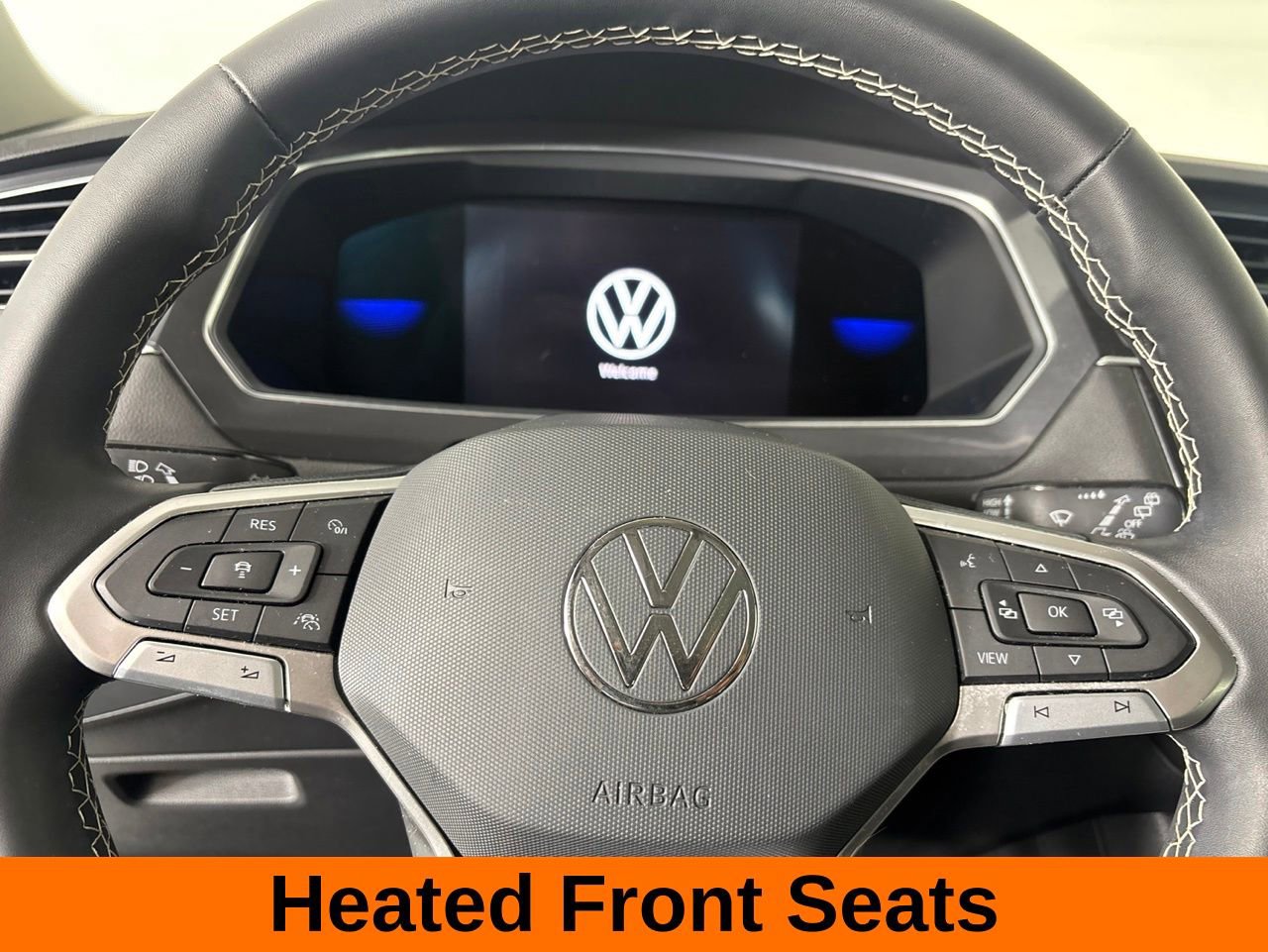 Used 2023 Volkswagen Tiguan SE w/ Panoramic Sunroof Package AWD/4WD image 12