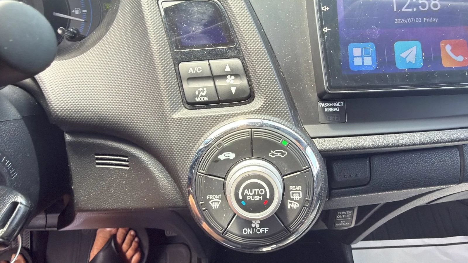 Used 2014 Honda Insight EX image 36