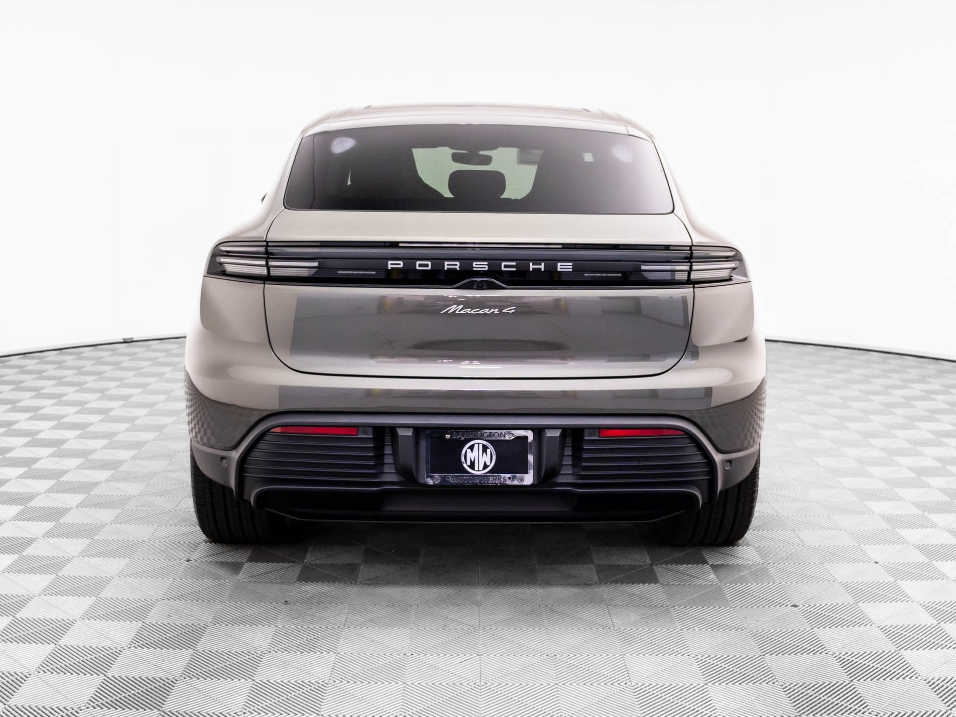 New 2026 Porsche Macan 4 Electric AWD/4WD image 10