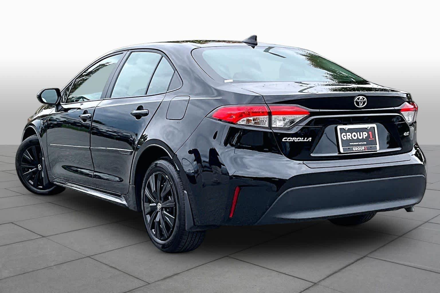 Used 2023 Toyota Corolla LE FWD image 12