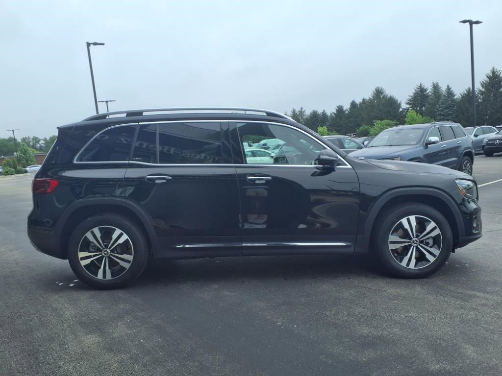 New 2025 Mercedes-Benz GLB 250 4MATIC image 7