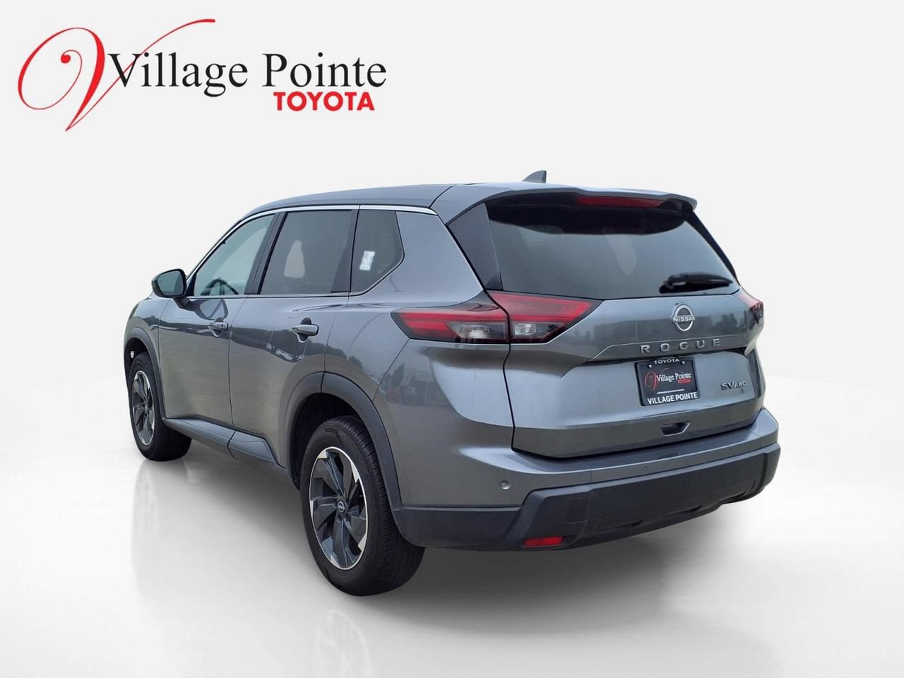 Used 2024 Nissan Rogue SV AWD/4WD image 3