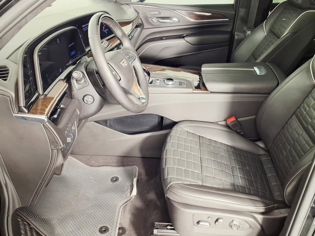 Certified 2024 Cadillac Escalade Sport Platinum w/ LPO, ONYX Package image 8