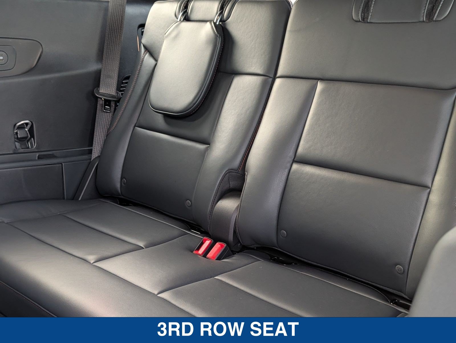 New 2026 Ford Explorer ST-Line w/ ST-Line Street Pack AWD/4WD image 17