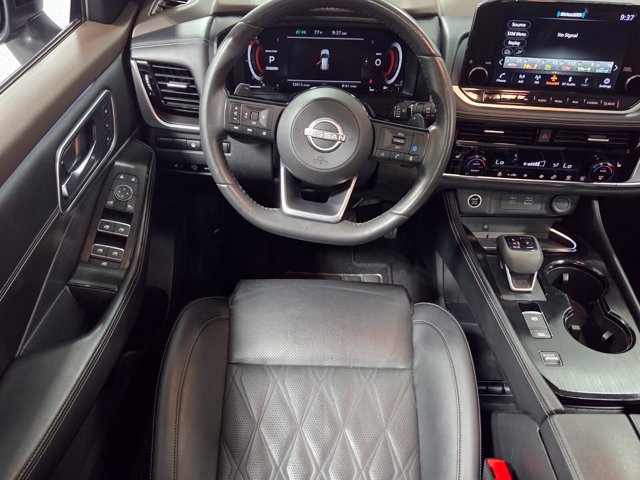 Used 2023 Nissan Rogue Platinum FWD image 7