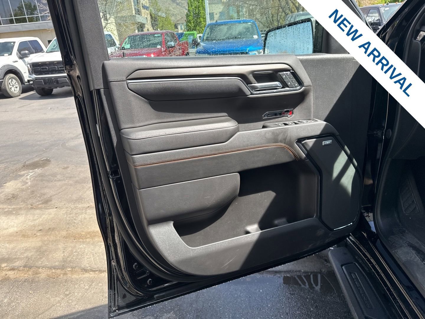 Used 2022 GMC Sierra 1500 AT4 w/ AT4 Premium Package image 17