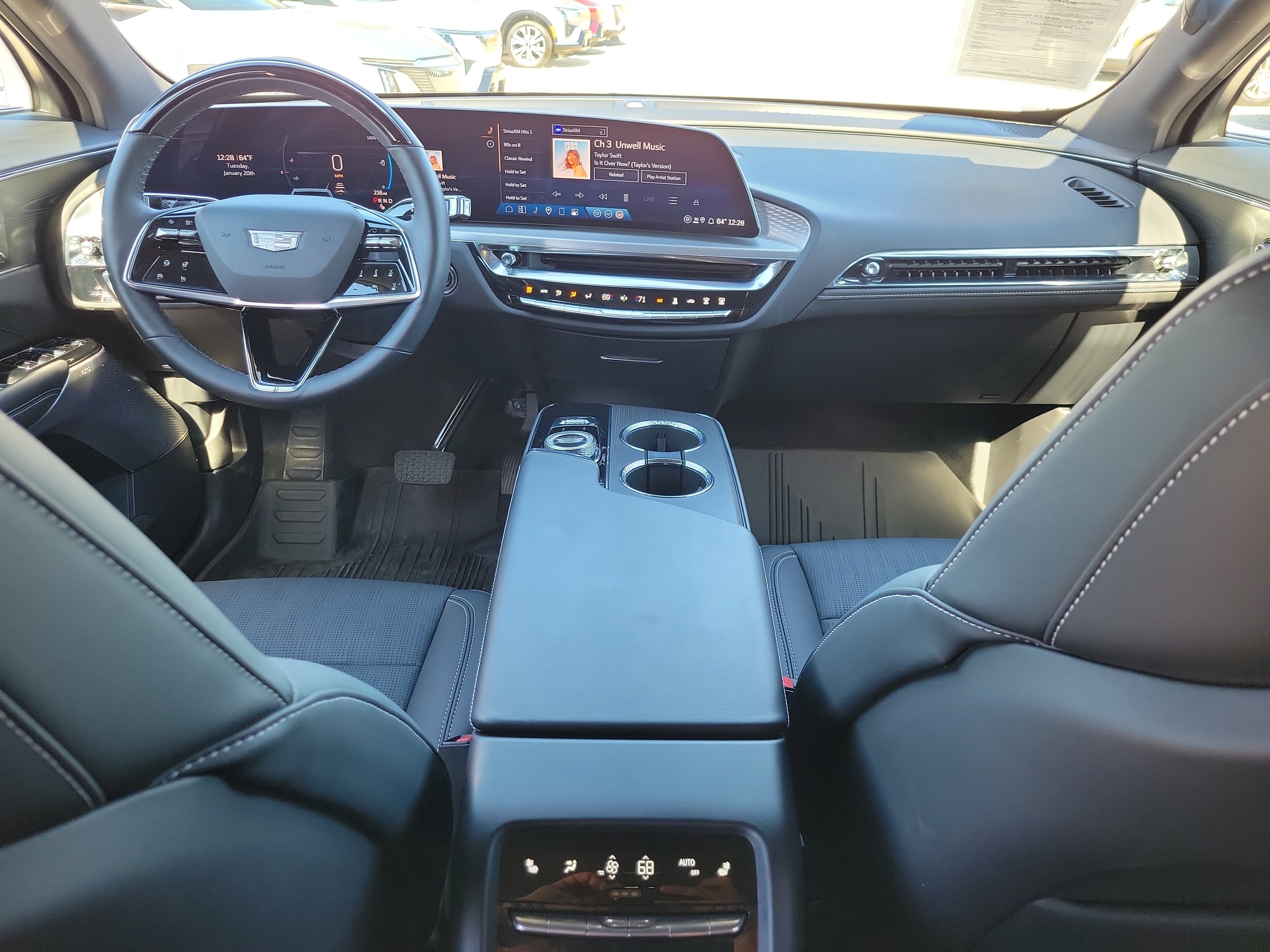 Used 2024 Cadillac Lyriq Luxury w/ LPO, Floor Liner Package image 12