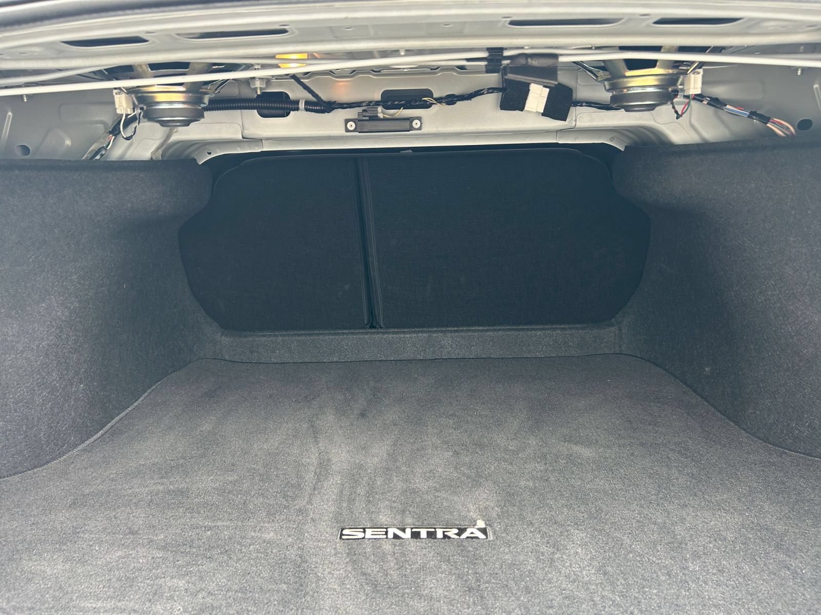 Used 2025 Nissan Sentra SV FWD image 25