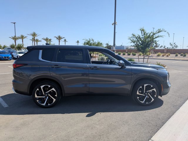 Used 2024 Mitsubishi Outlander SE AWD/4WD image 4