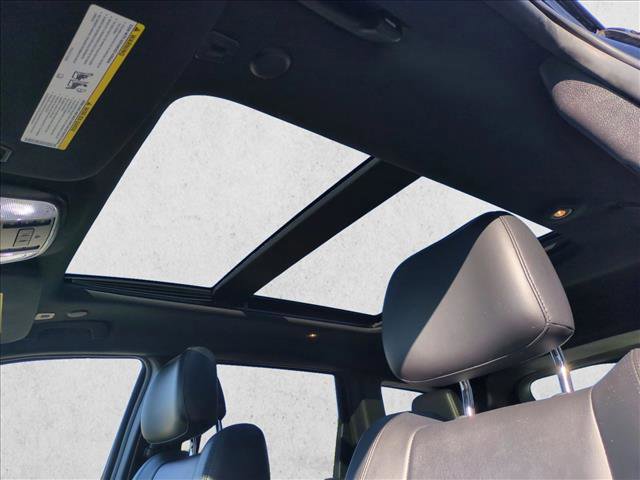 Used 2018 Jeep Grand Cherokee Limited image 16