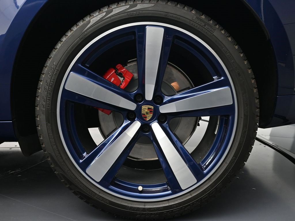 Certified 2023 Porsche Macan GTS image 26