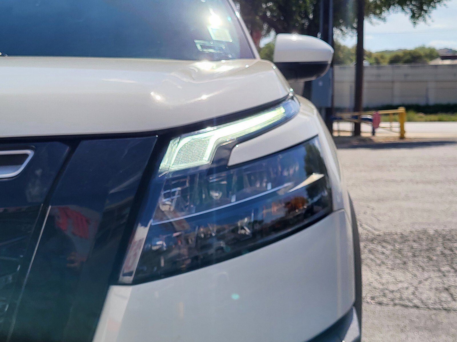 Used 2025 Nissan Pathfinder Rock Creek AWD/4WD image 11