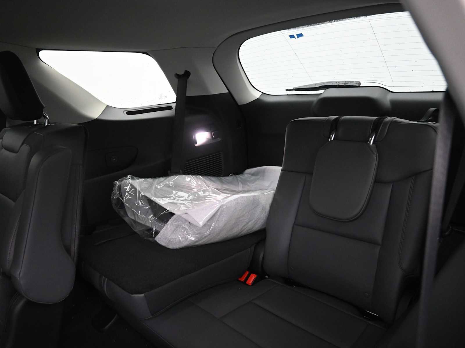New 2026 Ford Explorer Active w/ Active Comfort Package image 24