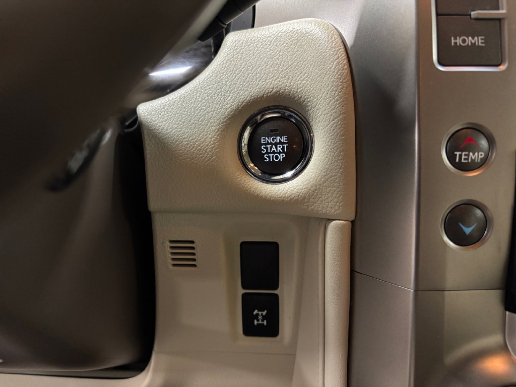 Used 2019 Lexus GX 460 Premium w/ Premium Package AWD/4WD image 32