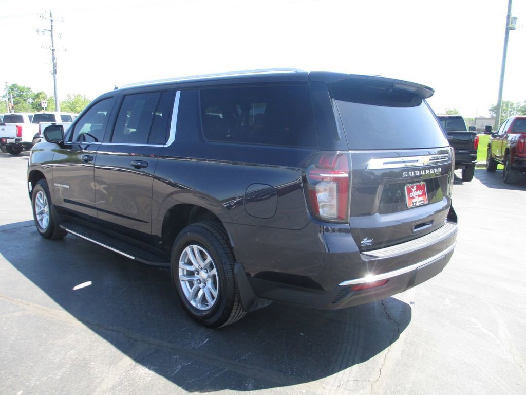 Used 2023 Chevrolet Suburban LT AWD/4WD image 10