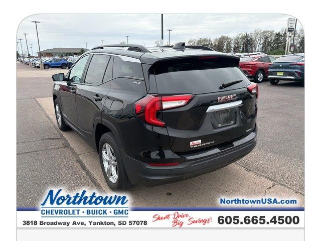 Used 2022 GMC Terrain SLE w/ Driver Convenience Package AWD/4WD image 11