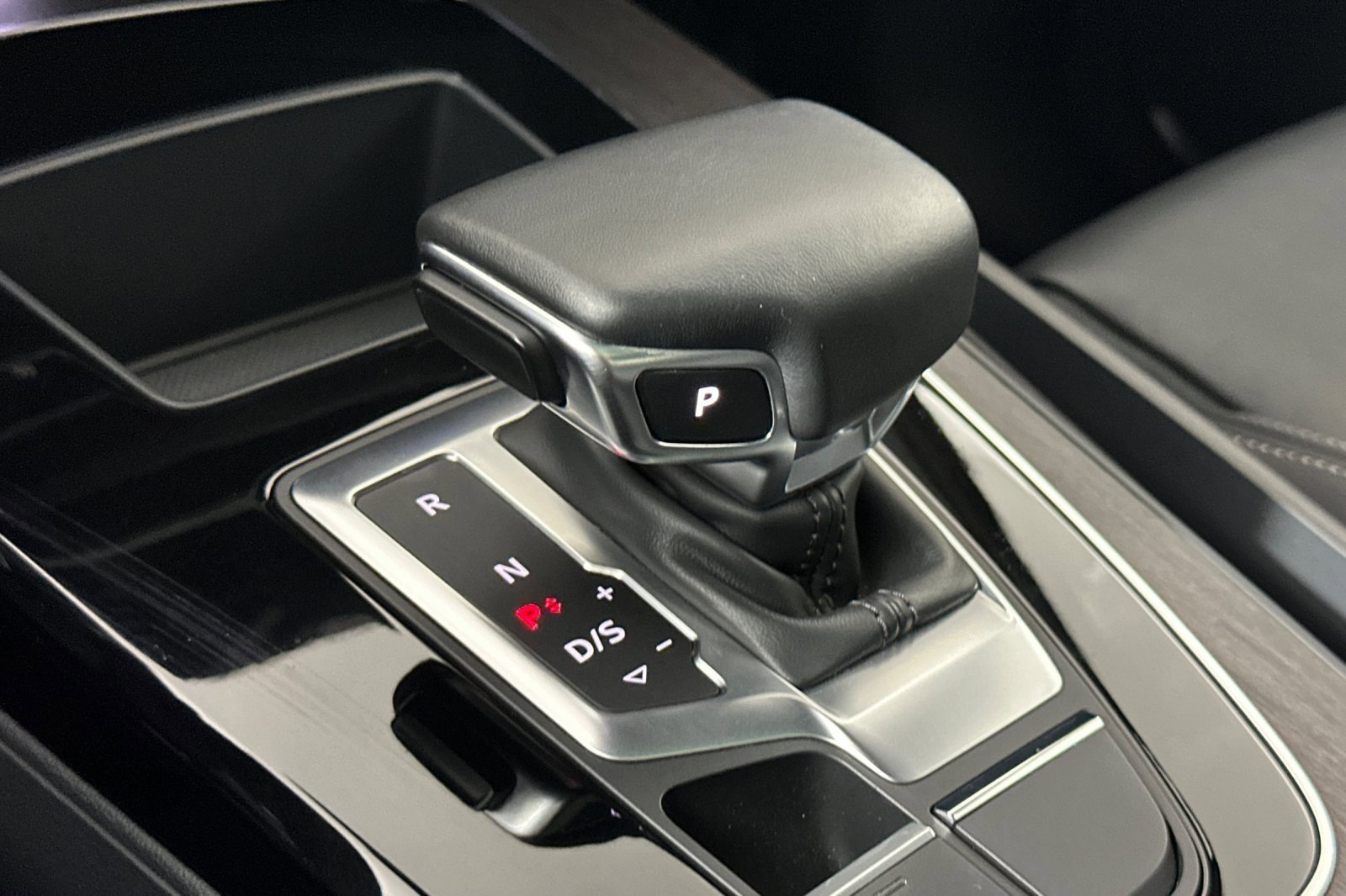 Used 2023 Audi Q5 2.0T Premium w/ Convenience Package image 20