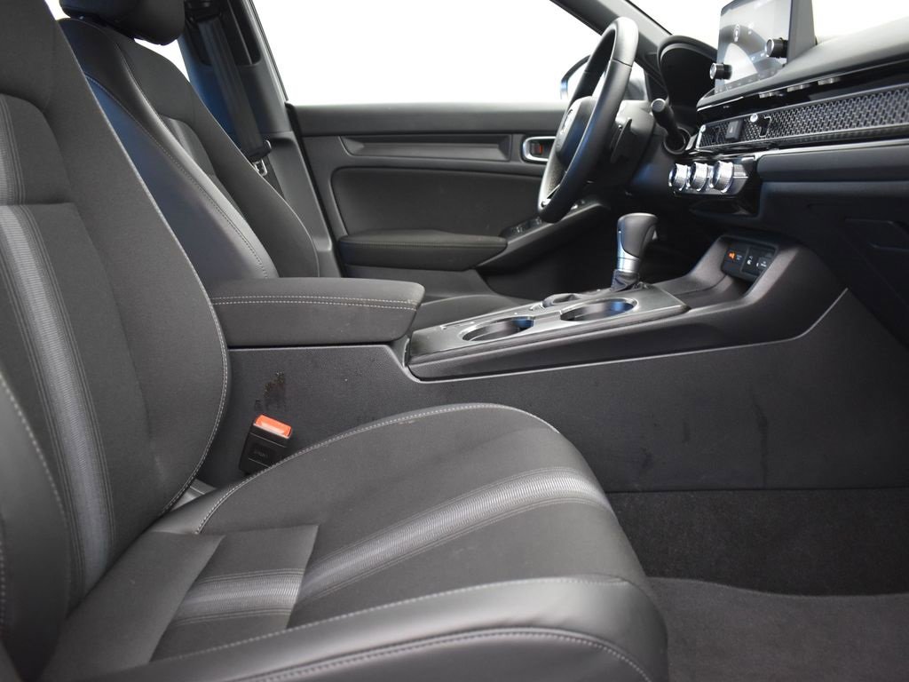 Used 2025 Honda Civic Sport image 25