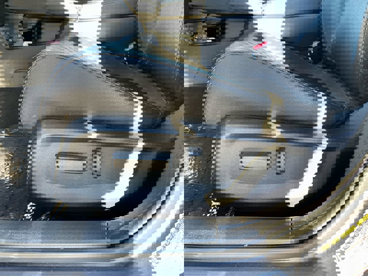 Used 2018 Honda Civic Touring image 22