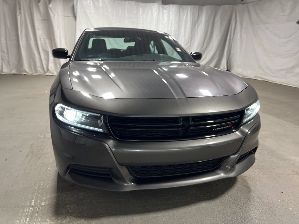 Used 2023 Dodge Charger SXT RWD image 2