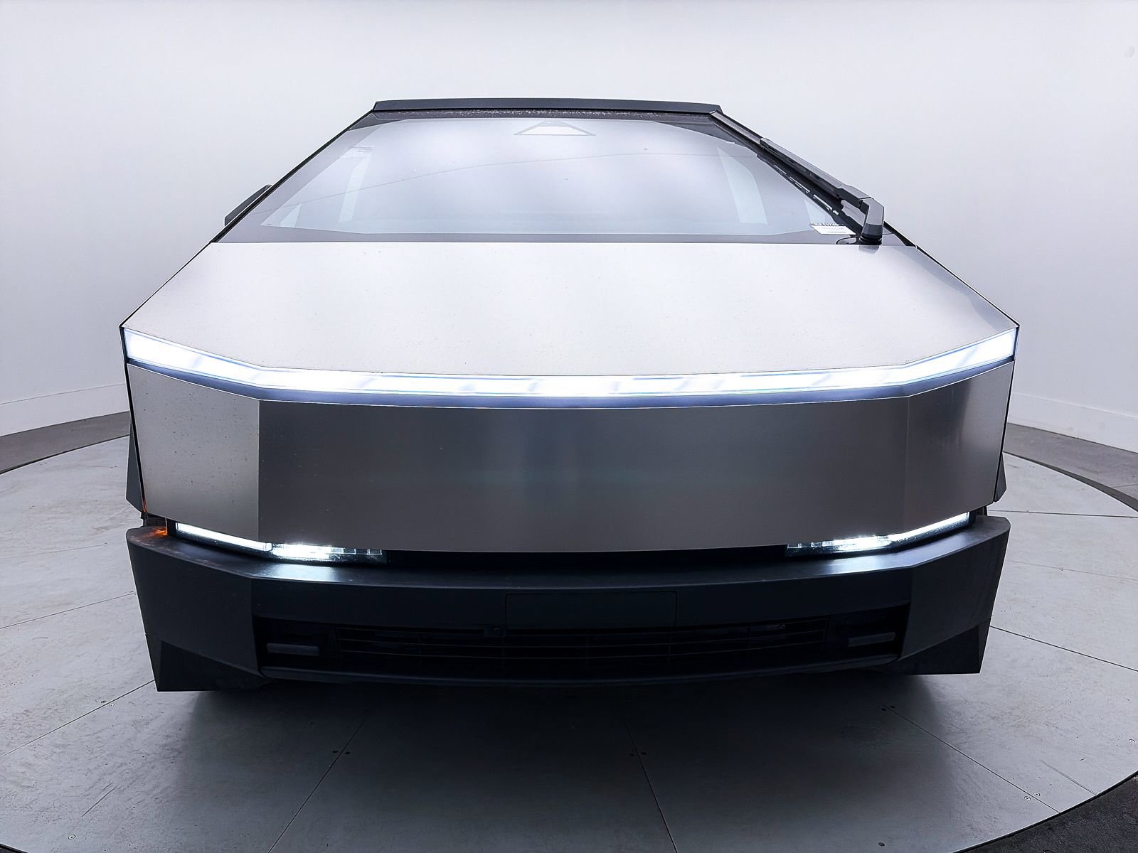 Used 2024 Tesla Cybertruck Cyberbeast image 11