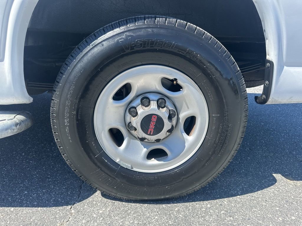 Used 2023 GMC Savana 2500 w/ Driver Convenience Package image 23