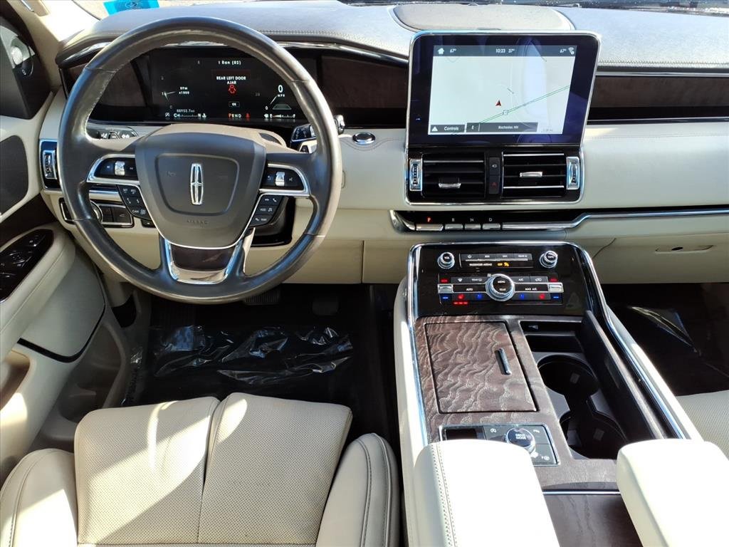 Used 2018 Lincoln Navigator Reserve w/ Technology Package image 19