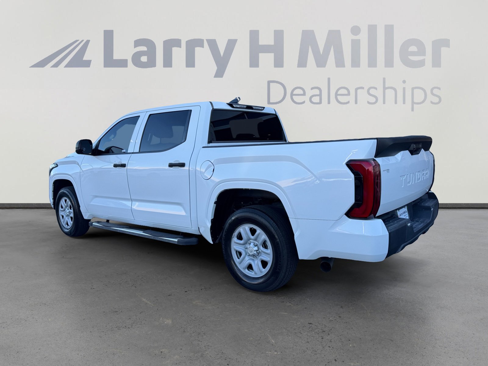 Used 2023 Toyota Tundra SR RWD image 3