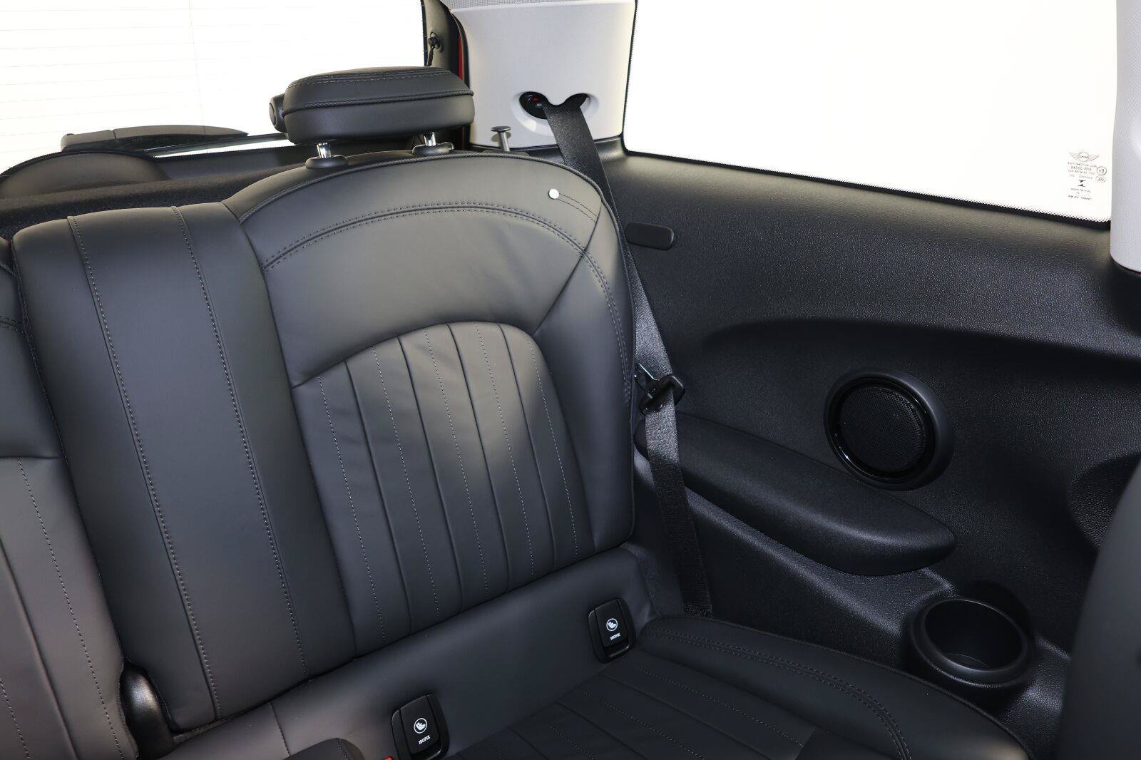 Used 2022 MINI Cooper S FWD image 15