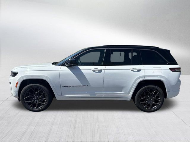 New 2026 Jeep Grand Cherokee Summit image 8