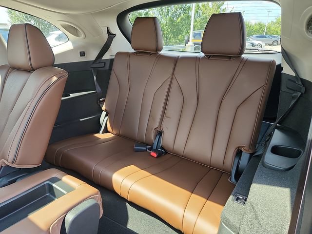 Certified 2024 Acura MDX w/ Advance Package AWD/4WD image 11