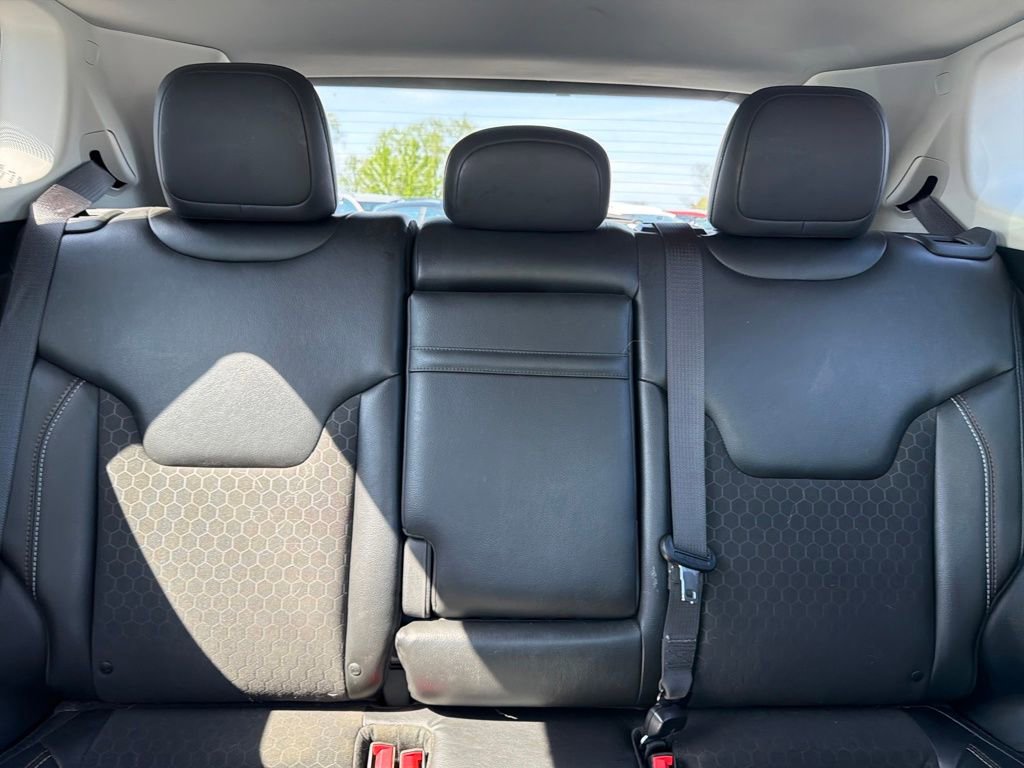 Used 2018 Jeep Compass Latitude w/ Popular Equipment Group image 37