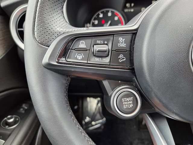 Used 2022 Alfa Romeo Stelvio Ti w/ Active Assist Plus Package AWD/4WD image 35