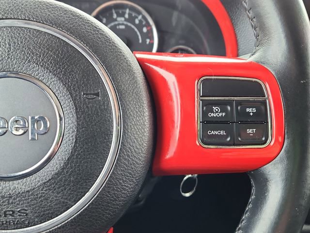 Used 2012 Jeep Wrangler Unlimited Sahara image 36