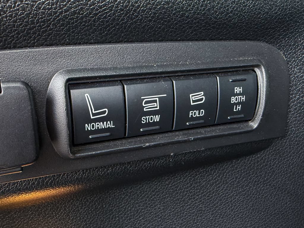 Used 2018 Ford Explorer Limited AWD/4WD image 23