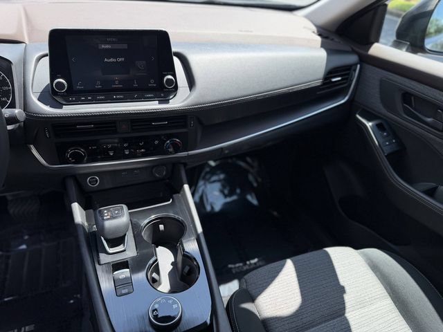 Used 2021 Nissan Rogue S AWD/4WD image 16