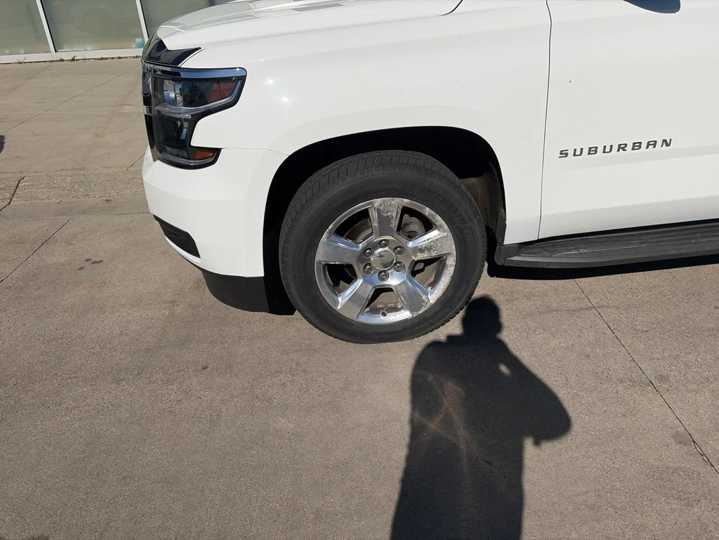 Used 2015 Chevrolet Suburban LT w/ Max Trailering Package AWD/4WD image 5