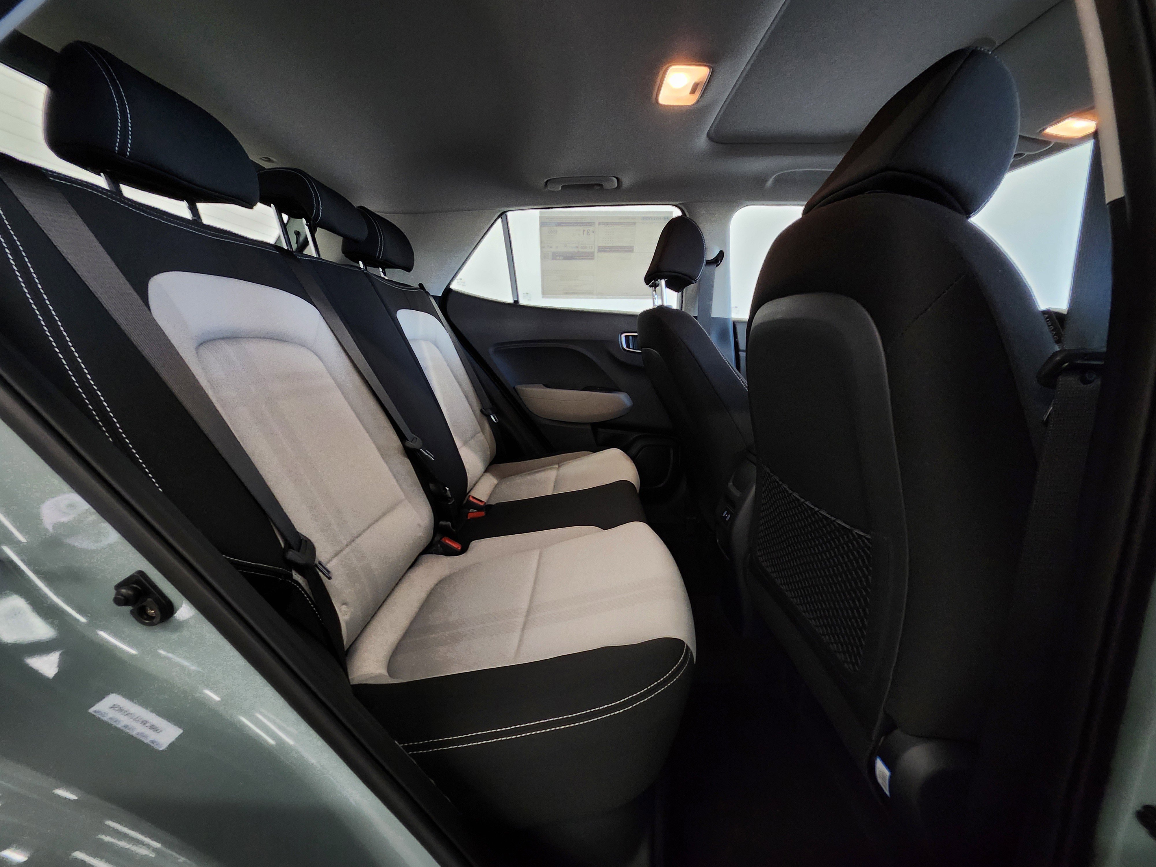 New 2026 Hyundai Venue SEL image 18