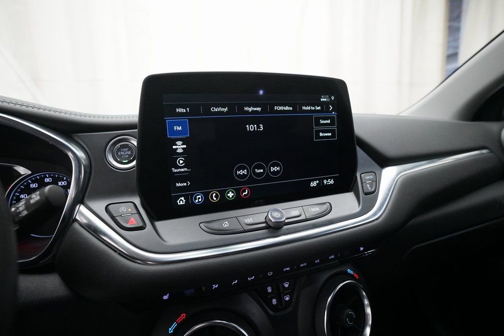 Used 2025 Chevrolet Blazer LT image 6