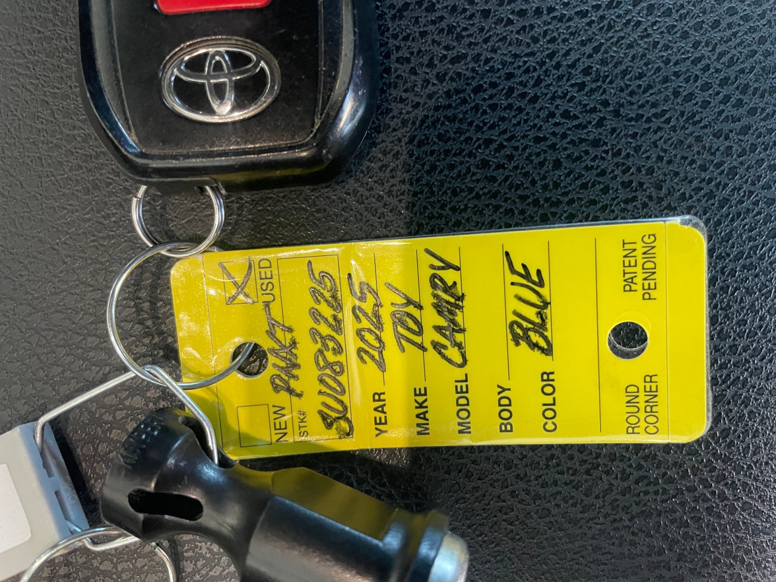 Used 2025 Toyota Camry SE w/ Convenience Package FWD image 23