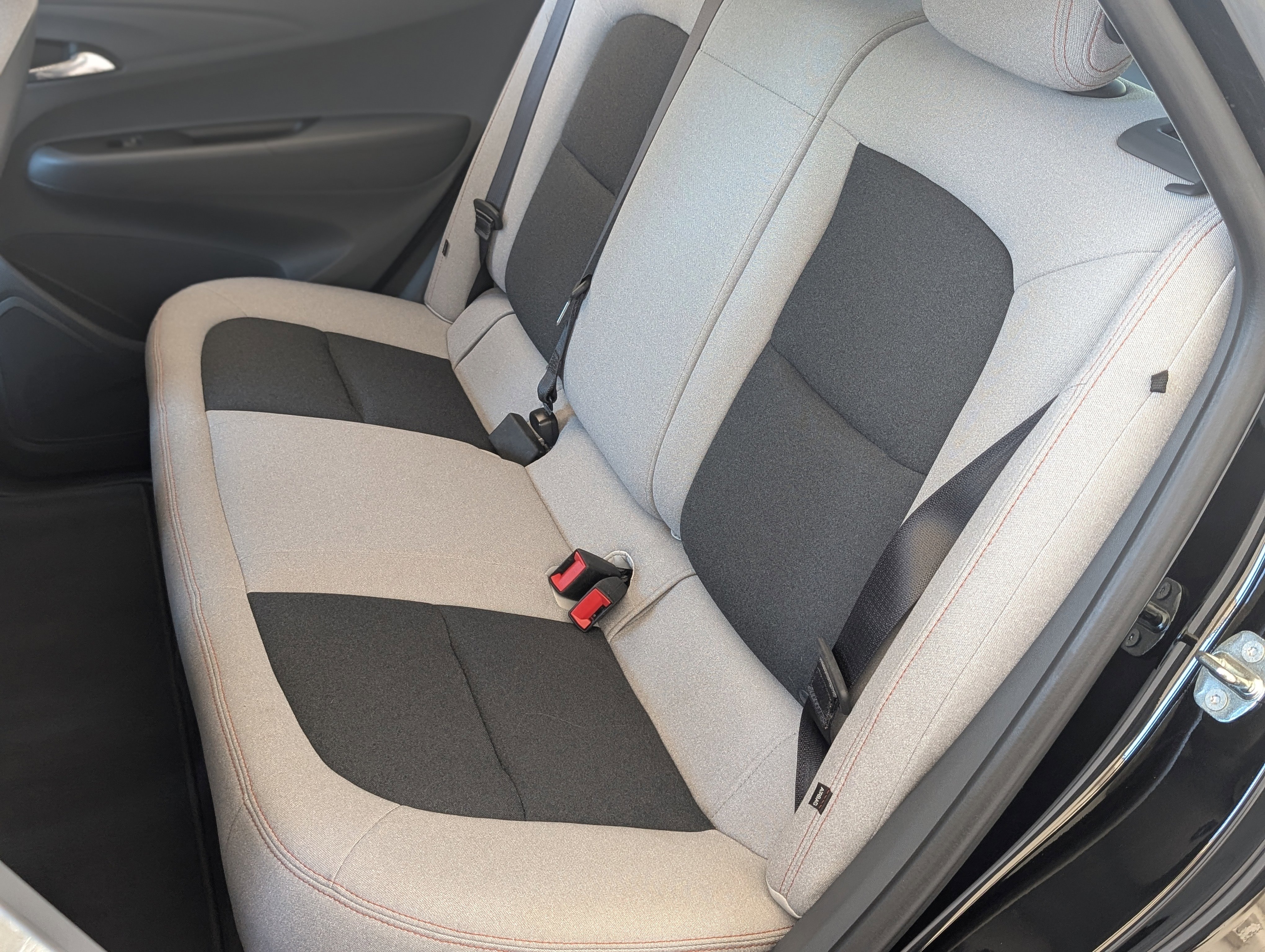 Used 2020 Chevrolet Bolt LT image 17