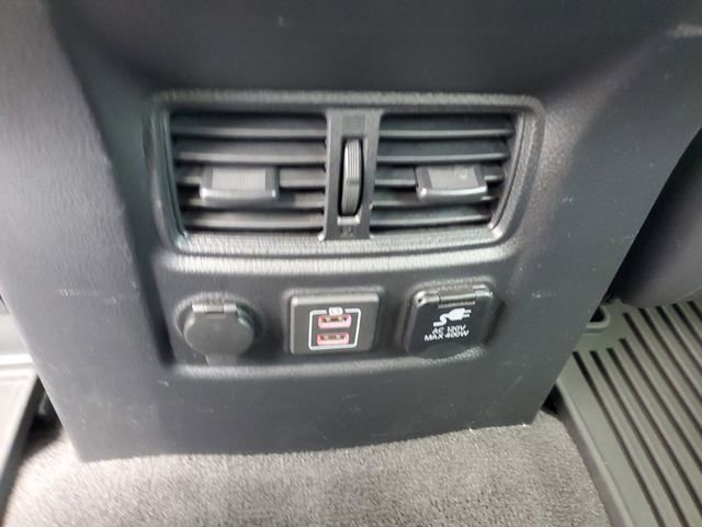 Used 2021 Nissan Titan SV w/ SV Convenience Package AWD/4WD image 12