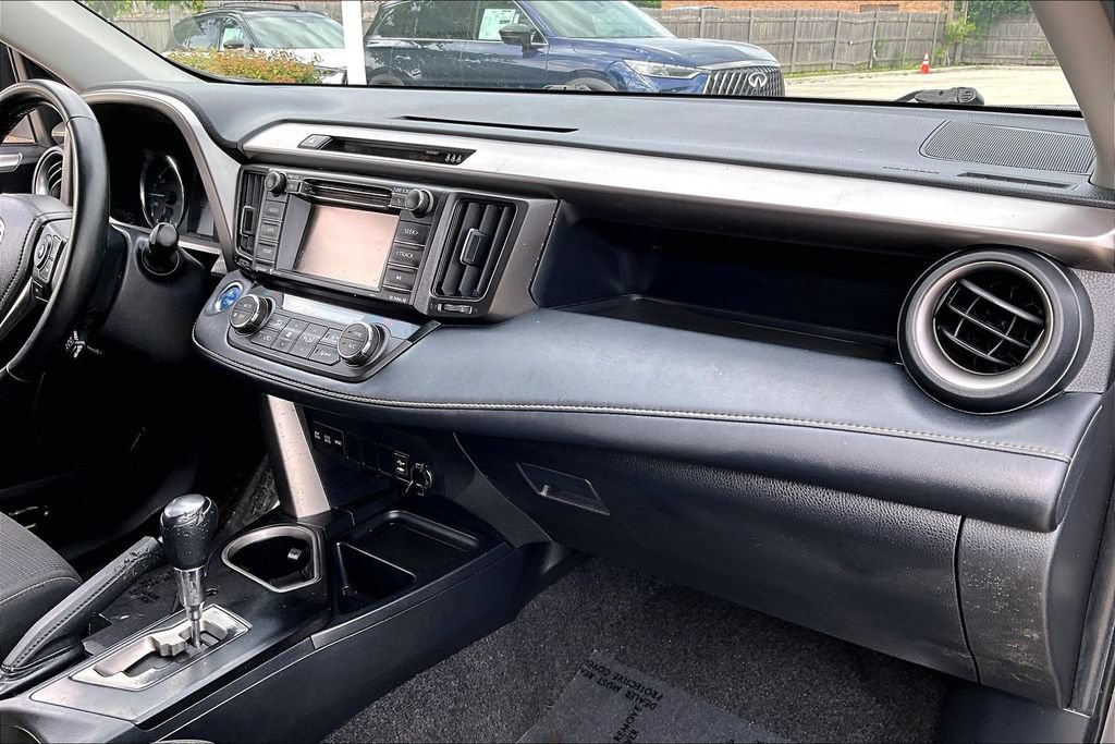 Used 2018 Toyota RAV4 XLE AWD/4WD image 23