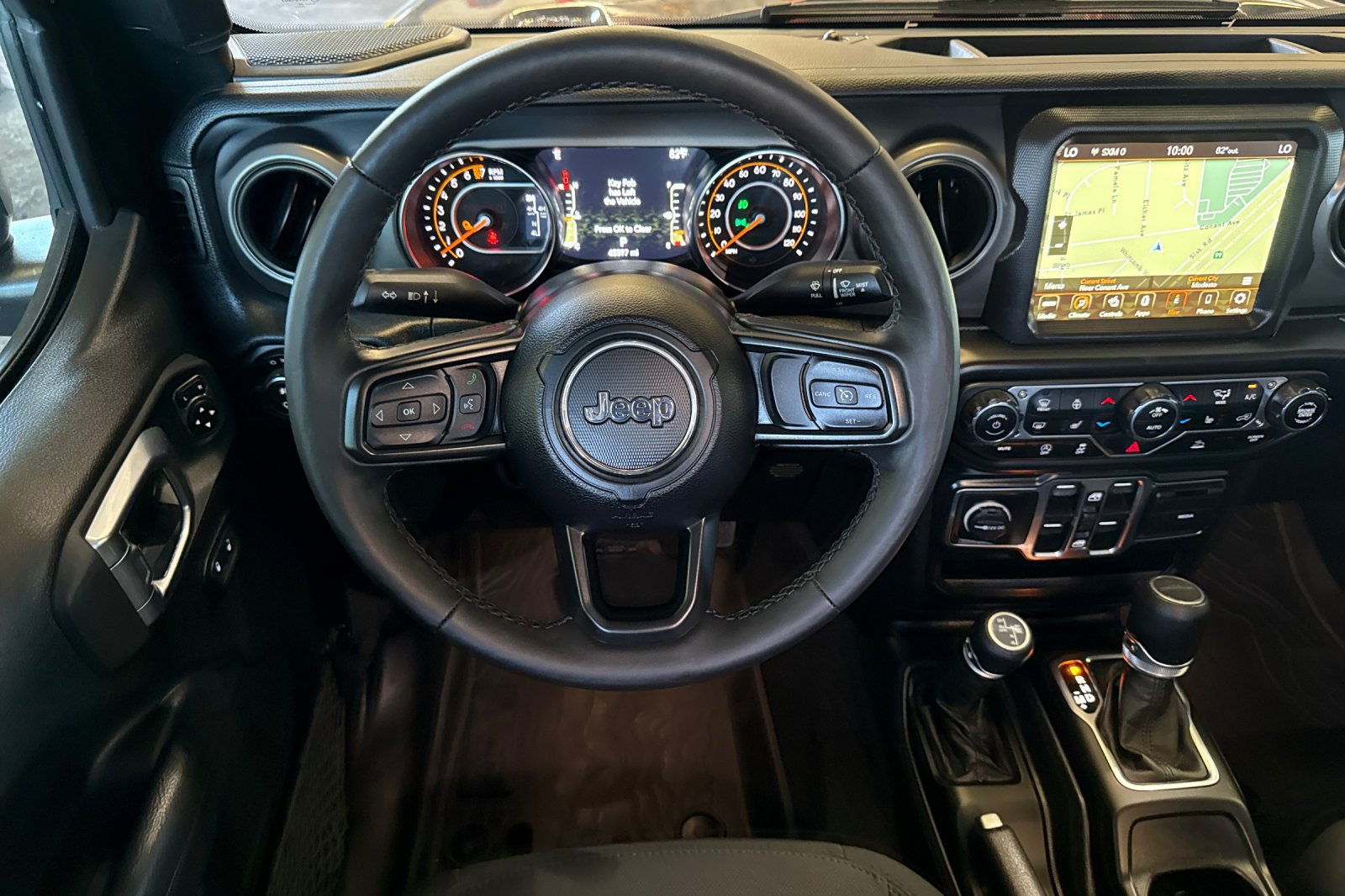 Used 2022 Jeep Gladiator Sport AWD/4WD image 14